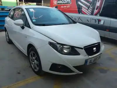 Véhicule à la ferraille seat ibiza sc (6j1) reference de l'année 2011 alimenté cfwa