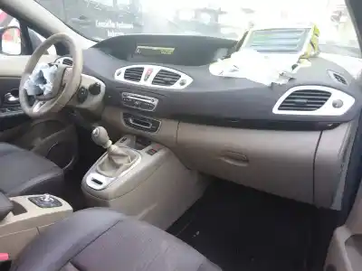 Vehicul casat renault scenic iii expression al anului 2009 alimentat k9k832