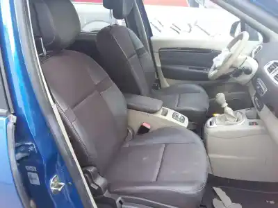 Vehicul casat renault scenic iii expression al anului 2009 alimentat k9k832