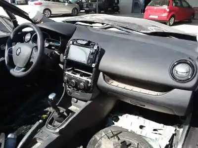 Veículo de Sucata renault clio iv business do ano 2017 alimentado k9k628