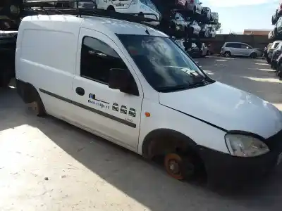 Veículo de Sucata opel combo familiar do ano 2002 alimentado y17dtl