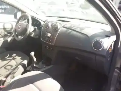 Здавання транспортного засобу dacia logan mcv ii laureate року 2013 потужний h4b400