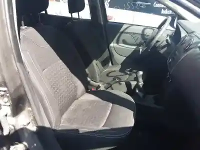 Здавання транспортного засобу dacia logan mcv ii laureate року 2013 потужний h4b400