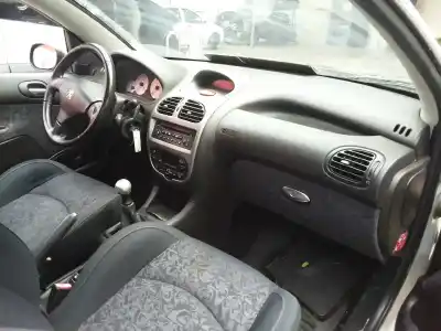 Scrapping Vehicle peugeot 206 cc cc of the year 2004 powered nfutu5jp4