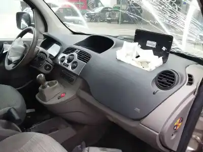 Здавання транспортного засобу renault kangoo dynamique року 2008 потужний k9k804
