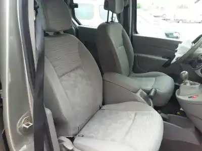 Здавання транспортного засобу renault kangoo dynamique року 2008 потужний k9k804