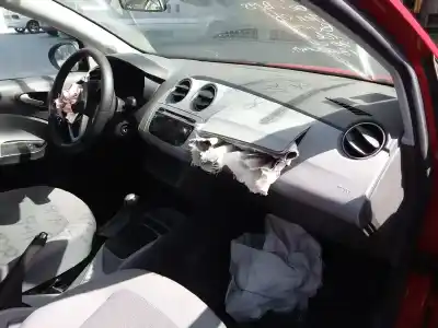 Veículo de Sucata seat ibiza sc (6j1) reference do ano 2010 alimentado bms