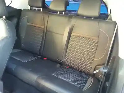 Véhicule à la ferraille peugeot                                            208                                                                                                                                                                                                                                                        active                                                                                                                                                                                                                                                     de l'année 2012 alimenté 8hr