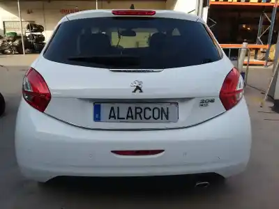 Veicolo di demolizione peugeot 208 ice velvet dell'anno 2012 alimentato 9hd