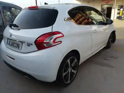 Veicolo di demolizione peugeot 208 ice velvet dell'anno 2012 alimentato 9hd