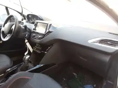 Veículo de Sucata peugeot 2008 (--.2013->) gt line do ano 2017 alimentado 