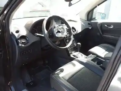 Здавання транспортного засобу renault koleos bose edition року 2015 потужний m9r865