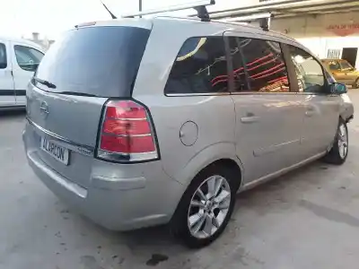 Veículo de Sucata opel zafira b cosmo do ano 2007 alimentado z19dt