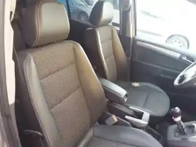 Veículo de Sucata opel zafira b cosmo do ano 2007 alimentado z19dt