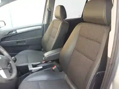 Veículo de Sucata opel zafira b cosmo do ano 2007 alimentado z19dt