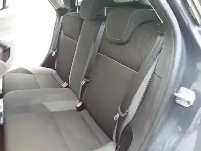 Здавання транспортного засобу ford focus lim. (cb8) trend року 2011 потужний t1da