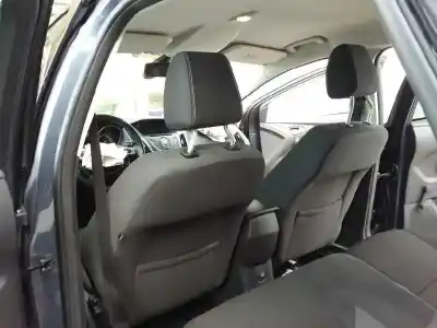 Здавання транспортного засобу ford focus lim. (cb8) trend року 2011 потужний t1da