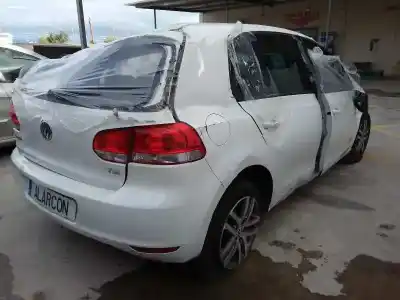 Vehículo de desguace volkswagen golf vi (5k1) advance bluemotion del año 2008 con motor cayc