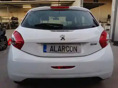 Veículo de Sucata peugeot 208 active do ano 2012 alimentado 8hr