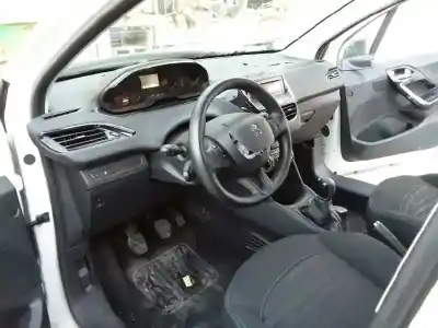 Veículo de Sucata peugeot 208 active do ano 2012 alimentado 8hr