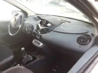 Scrapping Vehicle renault twingo dynamique of the year 2007 powered k9k820