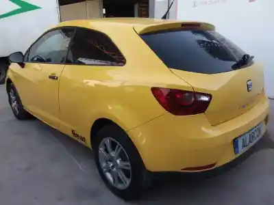 Véhicule à la ferraille seat ibiza sc (6j1) reference de l'année 2011 alimenté cfwa