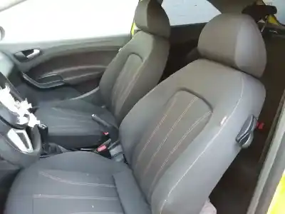 Véhicule à la ferraille seat ibiza sc (6j1) reference de l'année 2011 alimenté cfwa