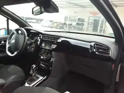 Vehicul casat citroen ds3 sport al anului 2015 alimentat bhz