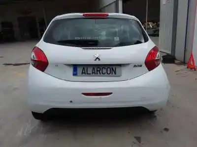 Vehículo de desguace peugeot 208 access del año 2012 con motor 8hr