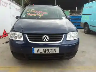 Vehículo de desguace VOLKSWAGEN TOURAN (1T1) Advance del año 2004 con motor BKD