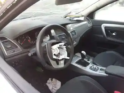 Veículo de Sucata renault laguna iii dynamique tomtom do ano 2011 alimentado k9k846