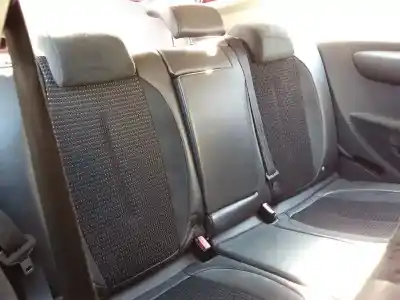 Veicolo di demolizione citroen c4 coupe vtr plus dell'anno 2007 alimentato 9hz