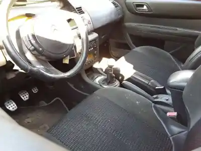 Veicolo di demolizione citroen c4 coupe vtr plus dell'anno 2007 alimentato 9hz