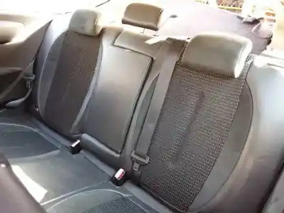 Veicolo di demolizione citroen c4 coupe vtr plus dell'anno 2007 alimentato 9hz