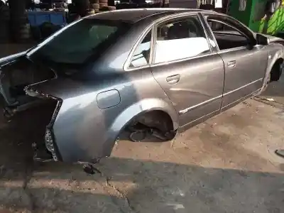 Veicolo di demolizione audi a4 berlina (8e) 1.9 tdi (96kw) dell'anno 2004 alimentato avf