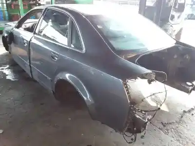 Veicolo di demolizione audi a4 berlina (8e) 1.9 tdi (96kw) dell'anno 2004 alimentato avf
