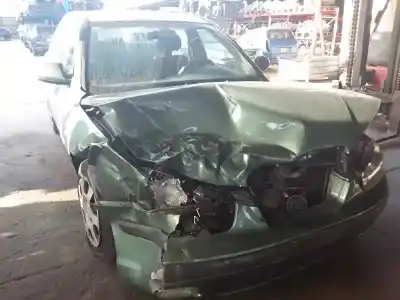 Veículo de Sucata hyundai elantra (xd) 1.6 gls  do ano 2001 alimentado g4ed