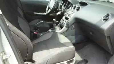 Sloopvoertuig peugeot 308 sw confort van het jaar 2009 aangedreven 9hz