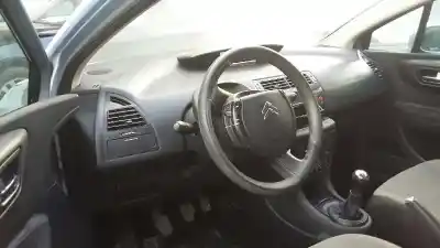 Veículo de Sucata citroen c4 coupe vtr do ano 2005 alimentado 9hx