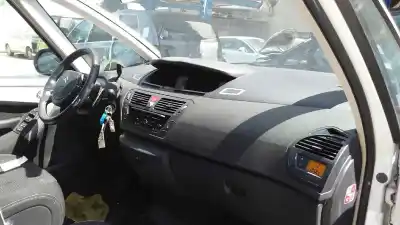 Scrapping Vehicle citroen c4 picasso exclusive plus of the year 2009 powered 9hz