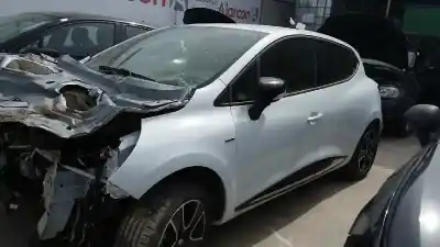 Veículo de Sucata renault clio iv limited do ano 2015 alimentado h4b408