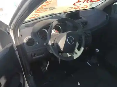 Veículo de Sucata renault clio iii authentique do ano 2013 alimentado k9k770