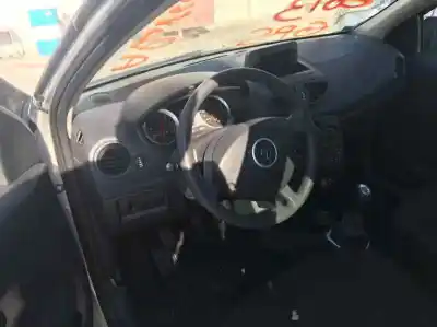 Veículo de Sucata renault clio iii authentique do ano 2013 alimentado k9k770