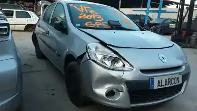 Veículo de Sucata renault clio iii authentique do ano 2013 alimentado k9k770