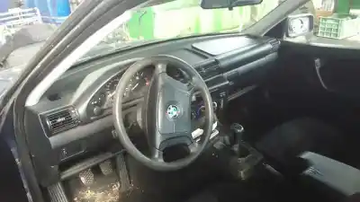 Sloopvoertuig bmw serie 3 coupe (e36) 316i van het jaar 1995 aangedreven g-164e2