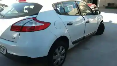 Veicolo di demolizione renault megane iii sport tourer dynamique dell'anno 2010 alimentato k9k836