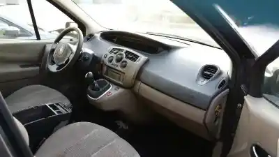 Veículo de Sucata renault scenic ii grand emotion do ano 2007 alimentado k9k732