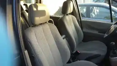 Veículo de Sucata renault scenic ii grand emotion do ano 2007 alimentado k9k732