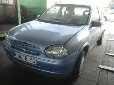 Véhicule à la ferraille OPEL CORSA B Base (E) de l'année 1994 alimenté C12NZ