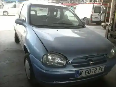 Veículo de Sucata opel corsa b base do ano 1994 alimentado c12nz